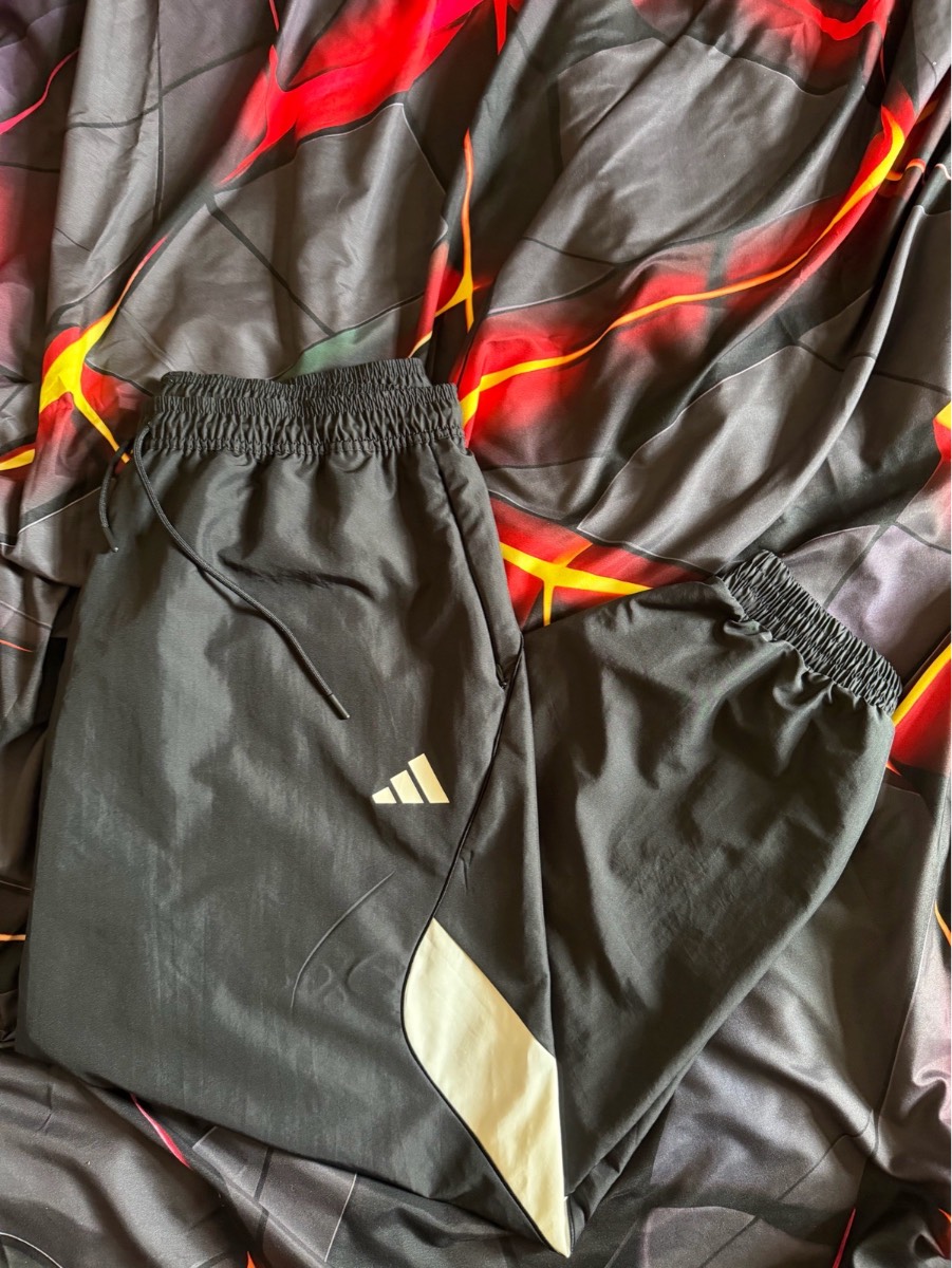 Adidas lightweight bottoms summer style
