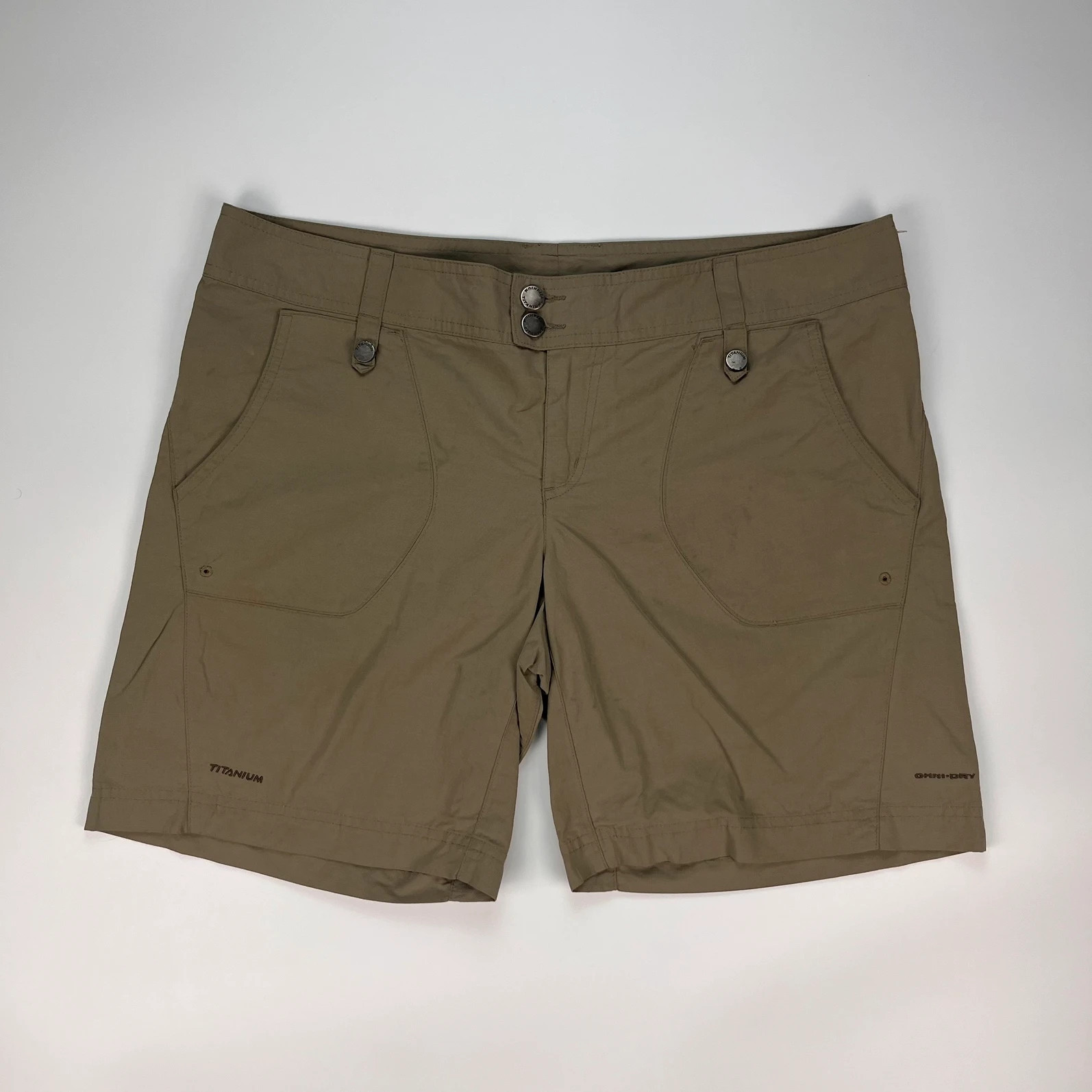 Columbia Shorts Women’s 16 Khaki Titanium Utility Outdoor Walking Hiking