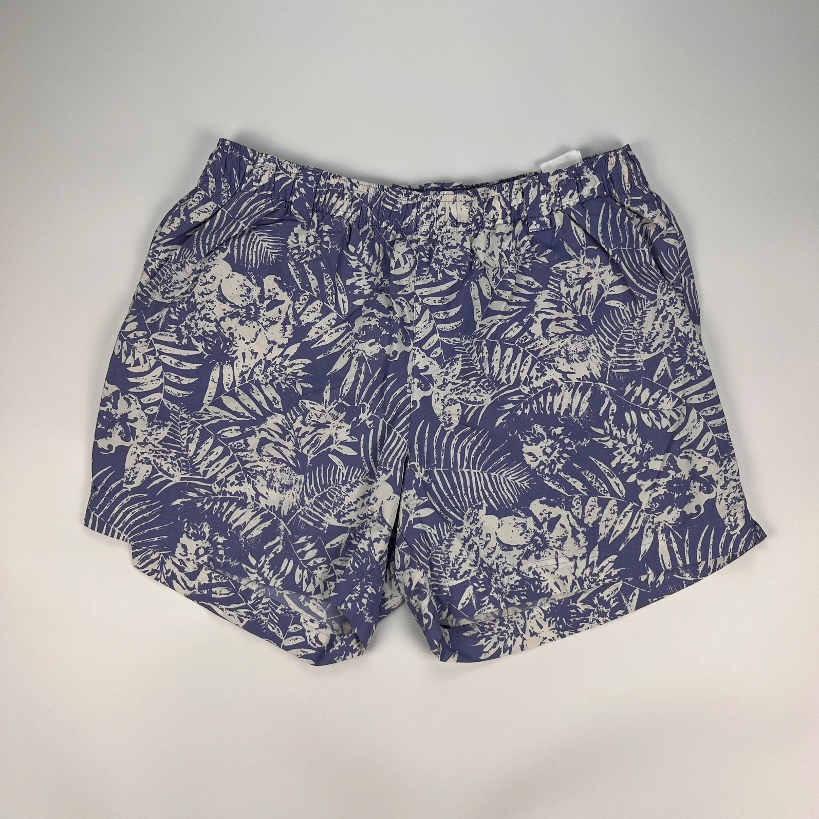 Columbia Shorts Women’s Large Purple Utility Outdoor Walking Hiking Fishing PFG