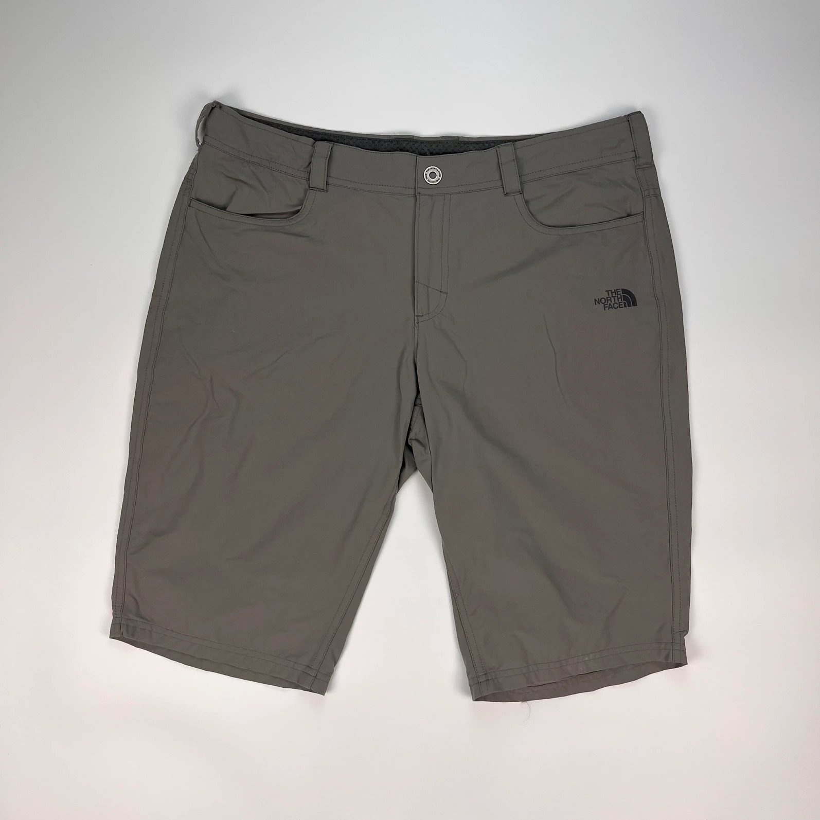 The Northface Shorts Womens 14 W34 Grey Cargo Utility Outdoor Walking Hiking
