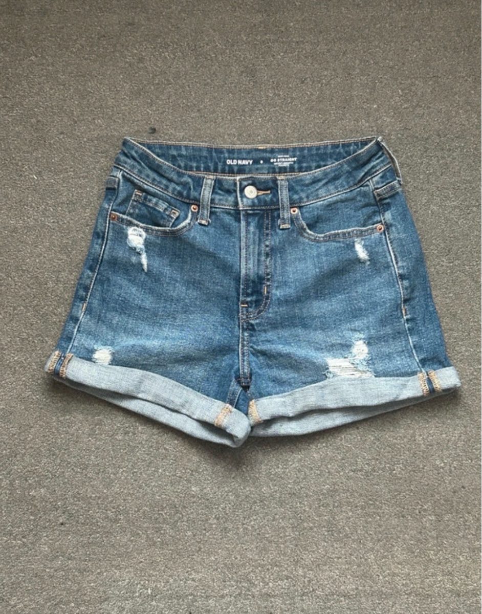 Old Navy women’s Cuffed Hem & Distressed Detailing Blue Cotton Denim Shorts | Size: 6US/ 10uk