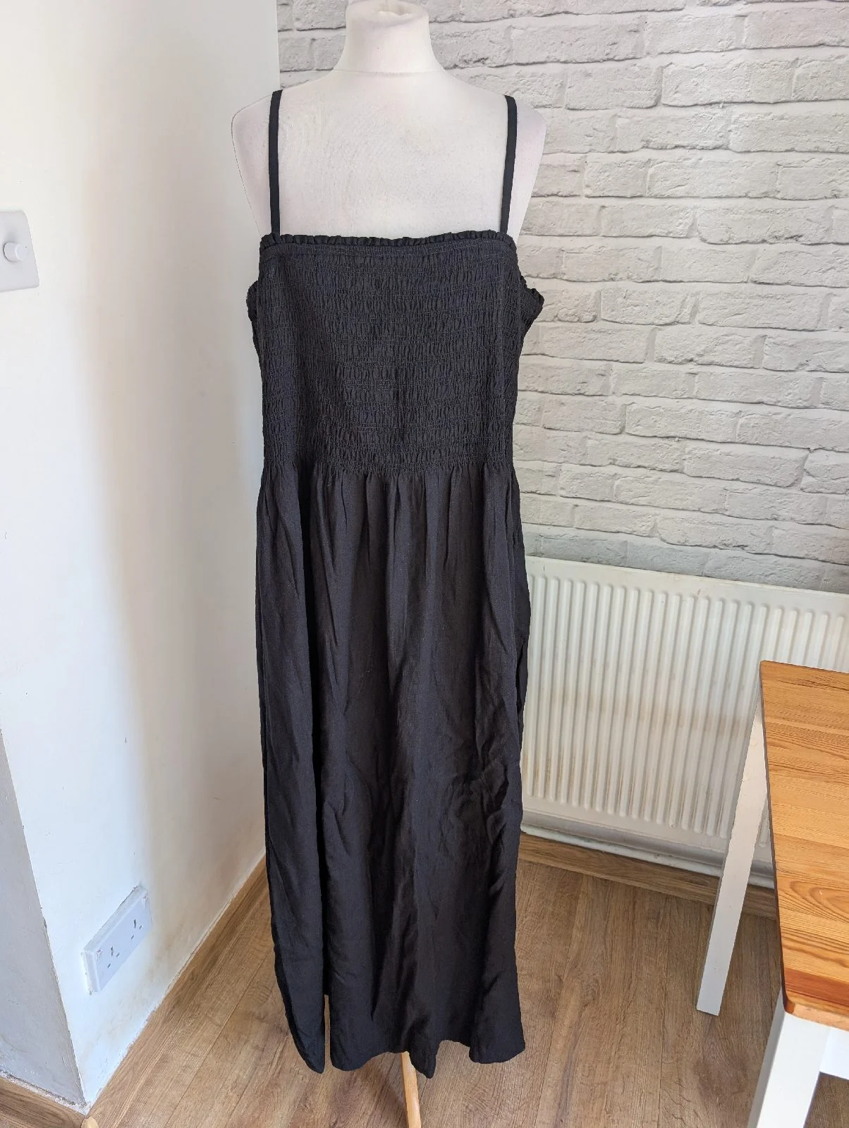 Simply be Black Shirred Bandeau Linen Mix Midi Dress size 20 uk