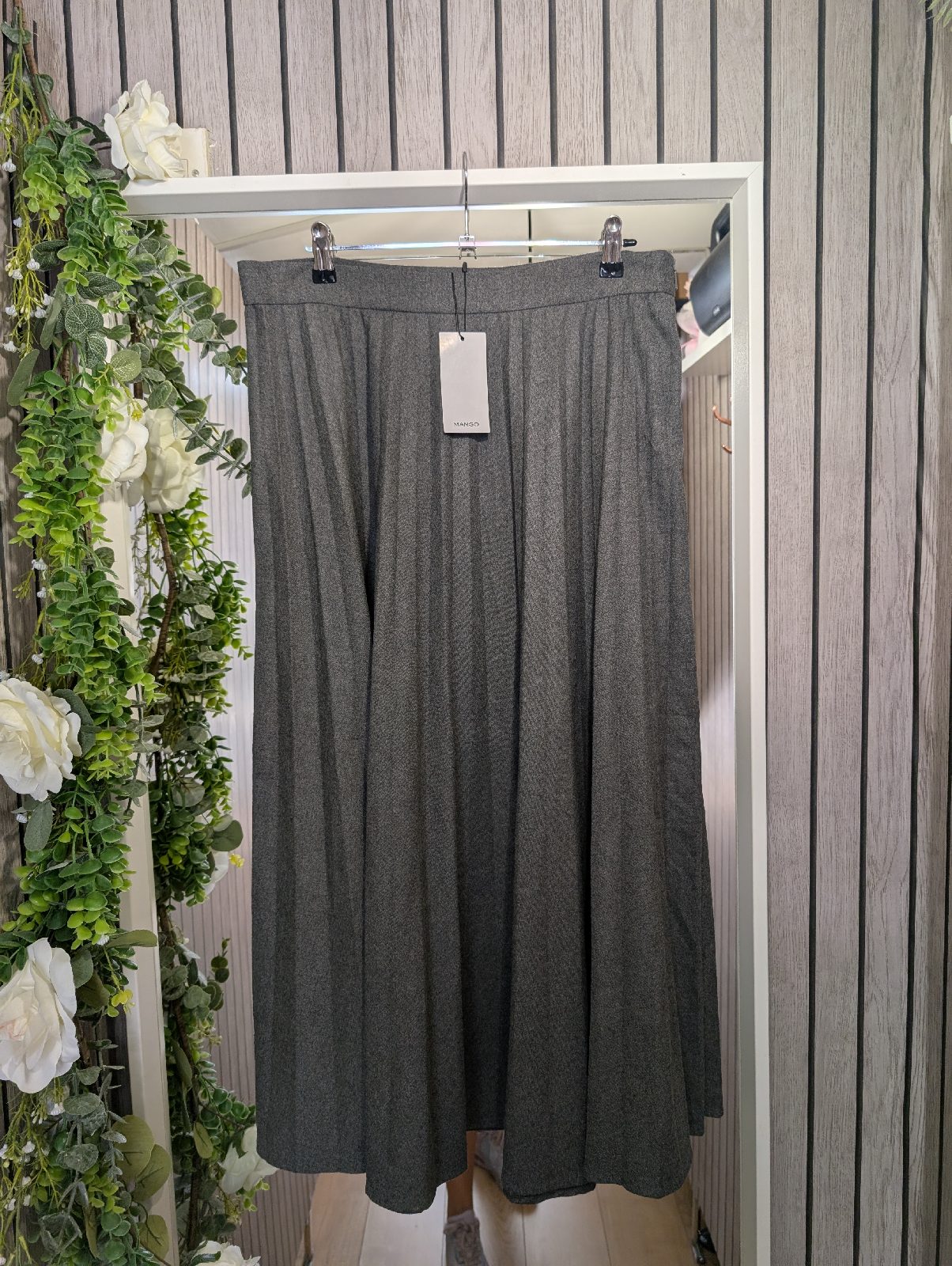 Mango midi pleated skirt size L 12 uk  Rrp 49.99£