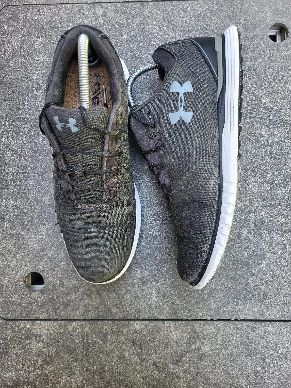 Under Armour Spikeless Golf Shoes — Size UK 9