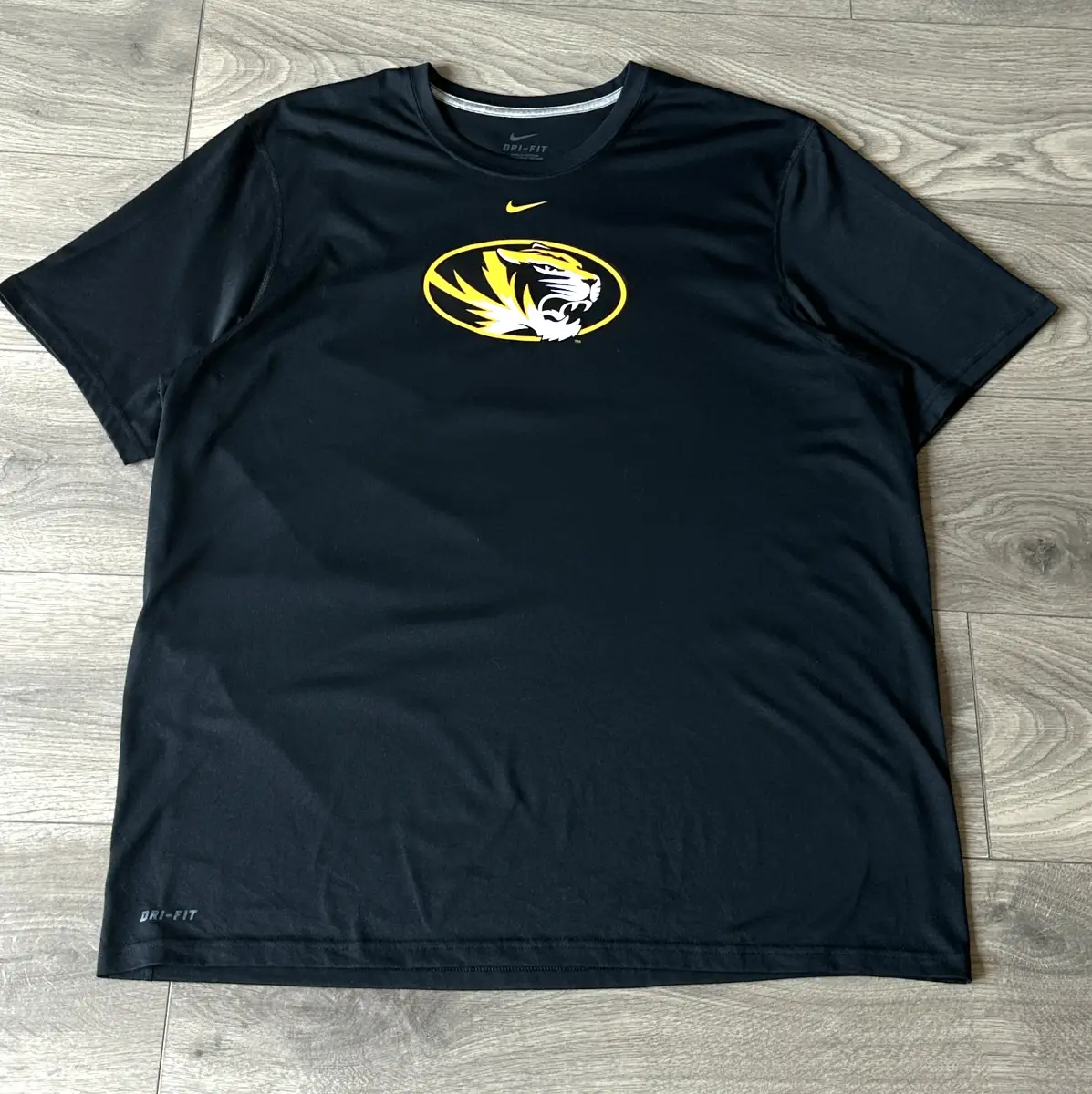 Nike Dri-FIT Missouri Tigers NCAA Performance T-Shirt - Black/Yellow - Size XL - #B025