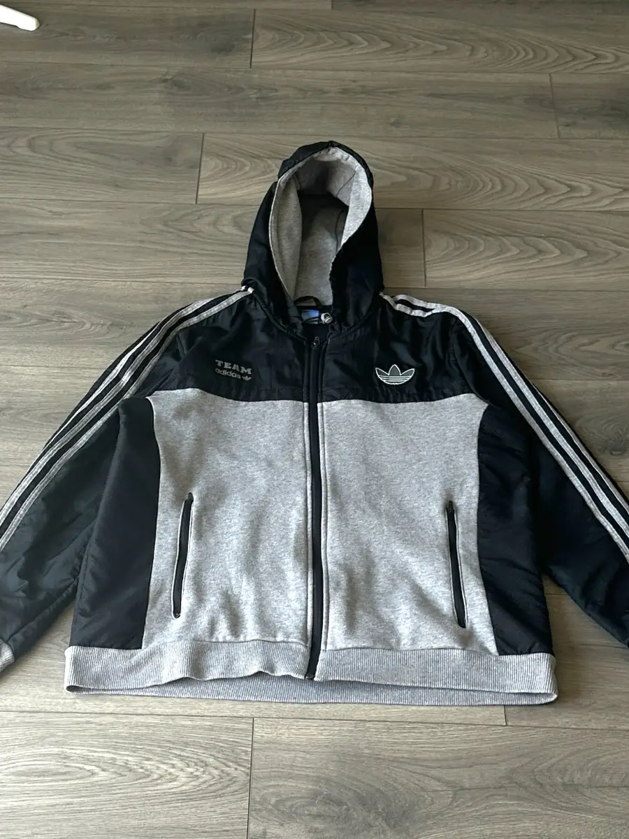 Adidas "Team Adidas" Zip Up hooded Jacket (vintage/Y2K Style) - Black/Grey - Size UK L - #B007