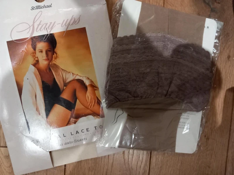 New Vintage Stay Up Stockings / Hold Ups - Size Medium - Bamboo - Crystal Lace Top