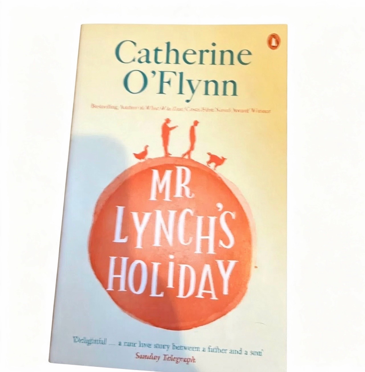 Mr Lynch's Holiday by Catherine O'Flynn | Heartwarming Fiction
