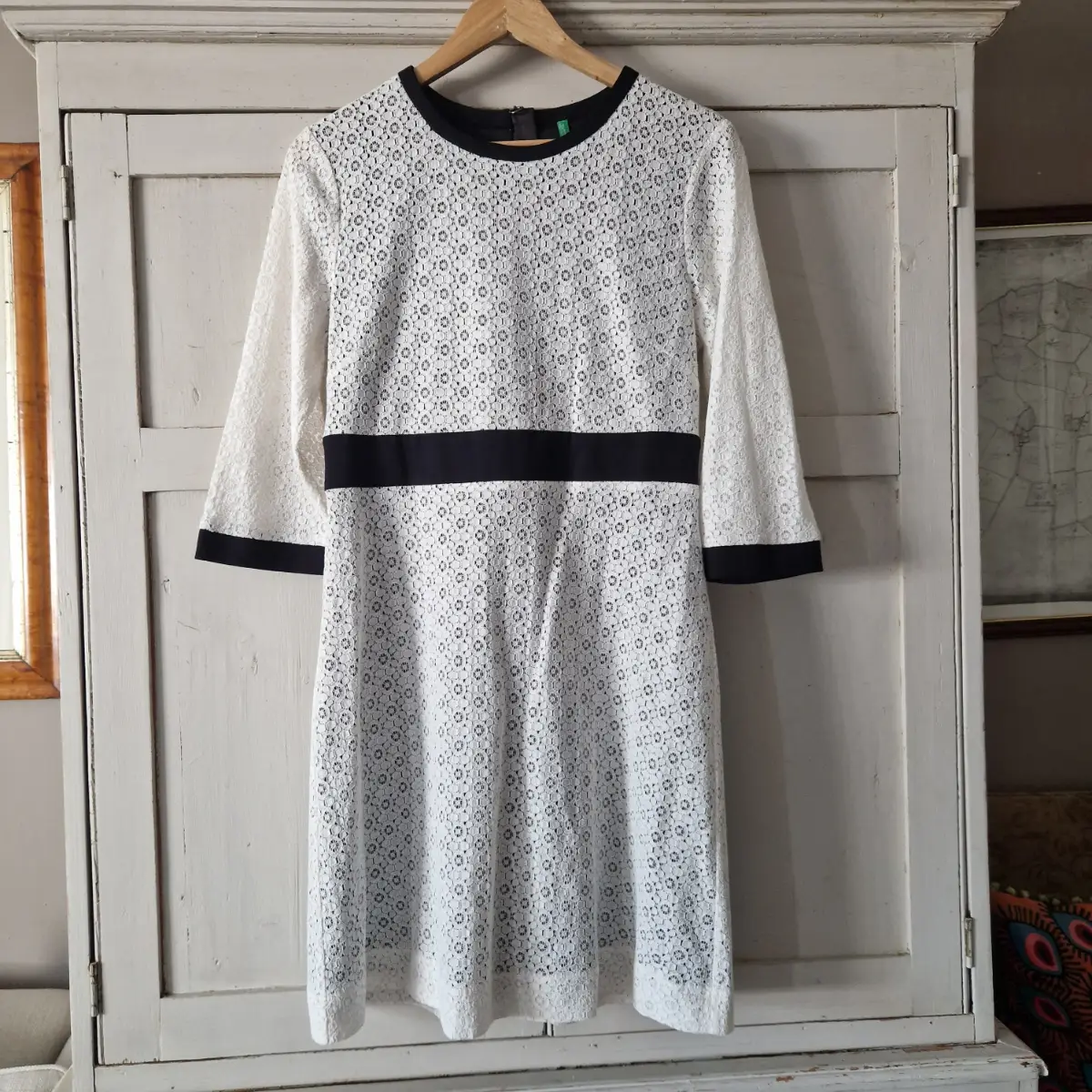 Benetton white lace contrast trim fit & flare dress UK 12