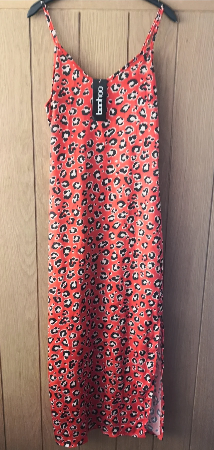 Boohoo Women's Long Dress Red Animal Print Slits on Legs Size 12 (LW01)