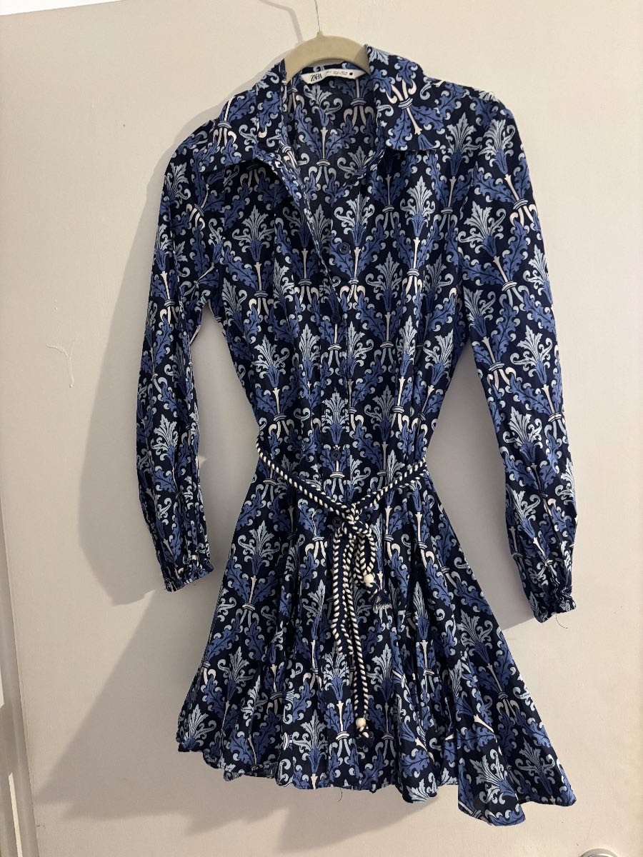 Women’s XS Blue Zara dress New without tags