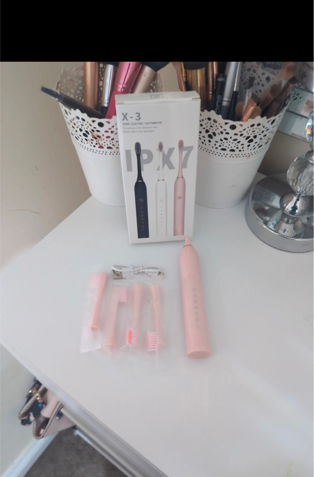 Electric toothbrush set