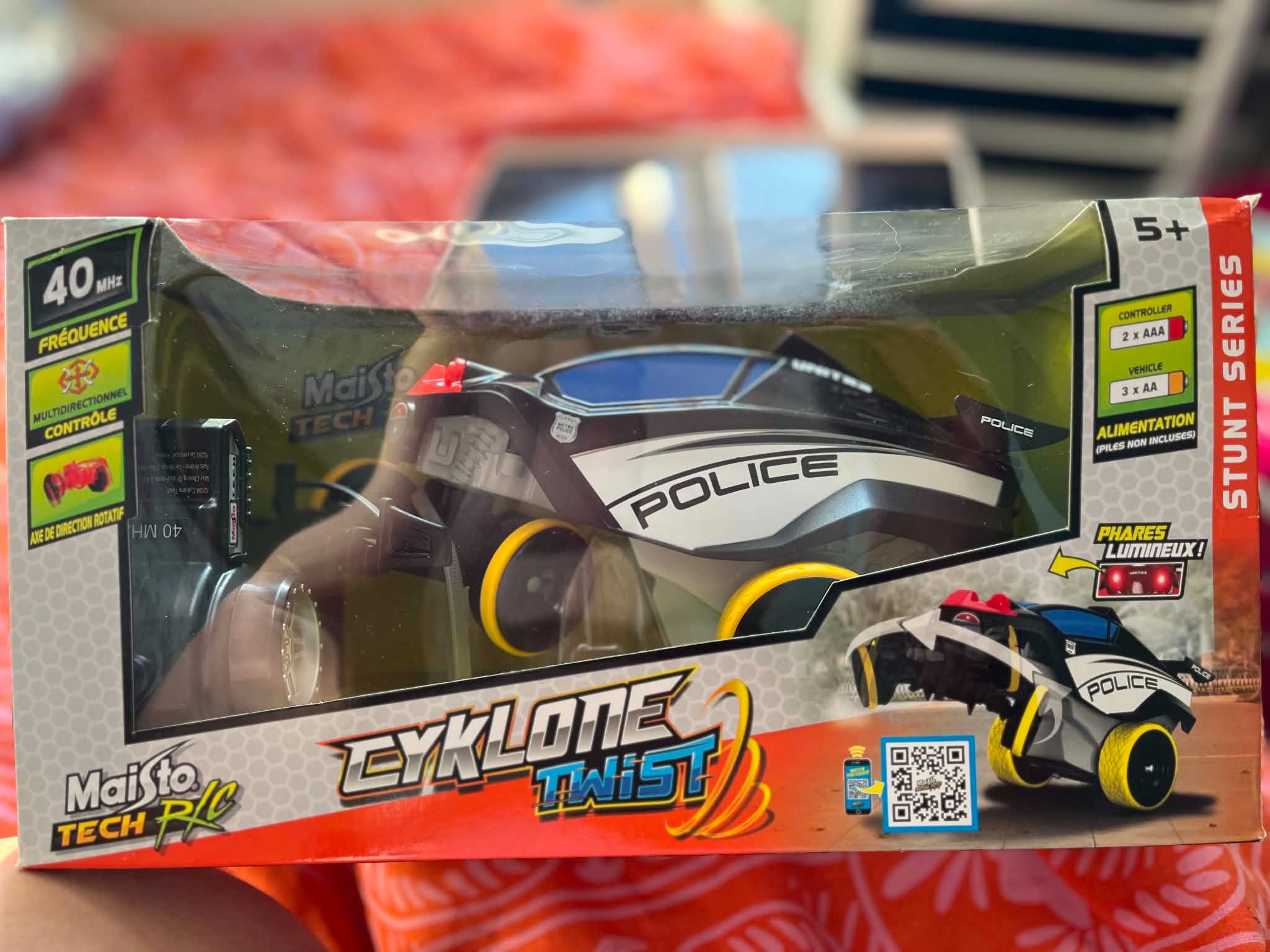 remote control cars in red and black