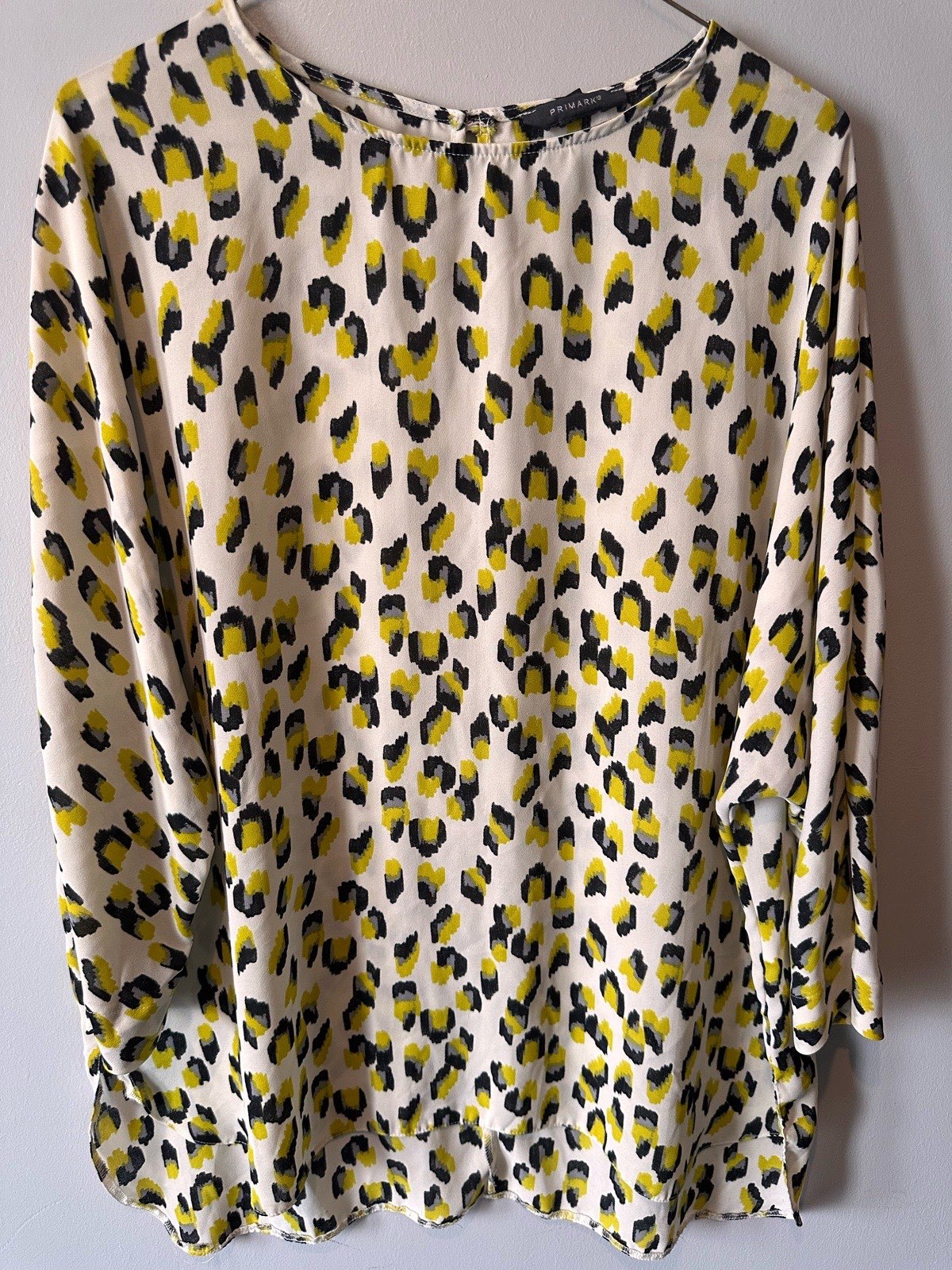 Primark UK 18 Cream Yellow Black Animal Print Longline Blouse Top Relaxed Fit