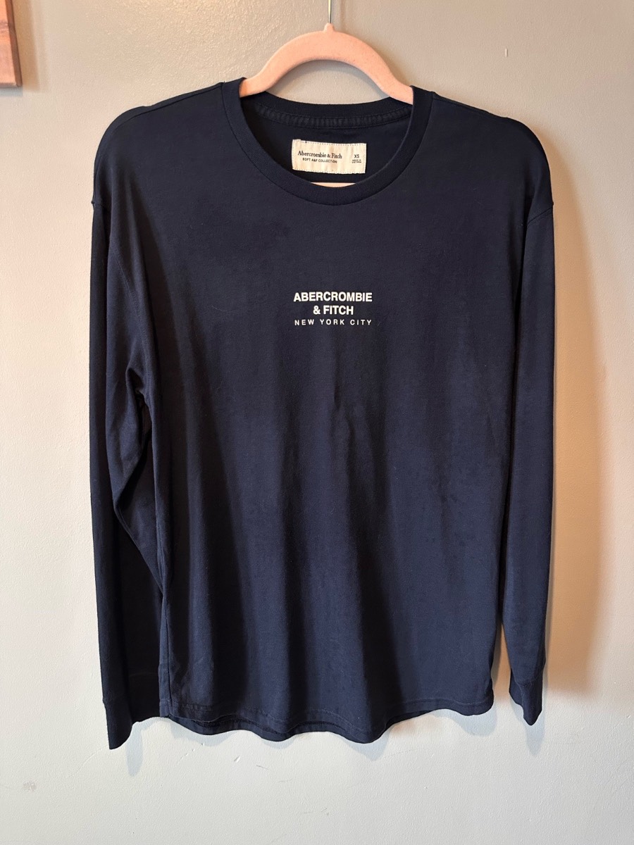 Abercrombie & Fitch Navy Logo Long Sleeve T-Shirt – XS – New Without Tags