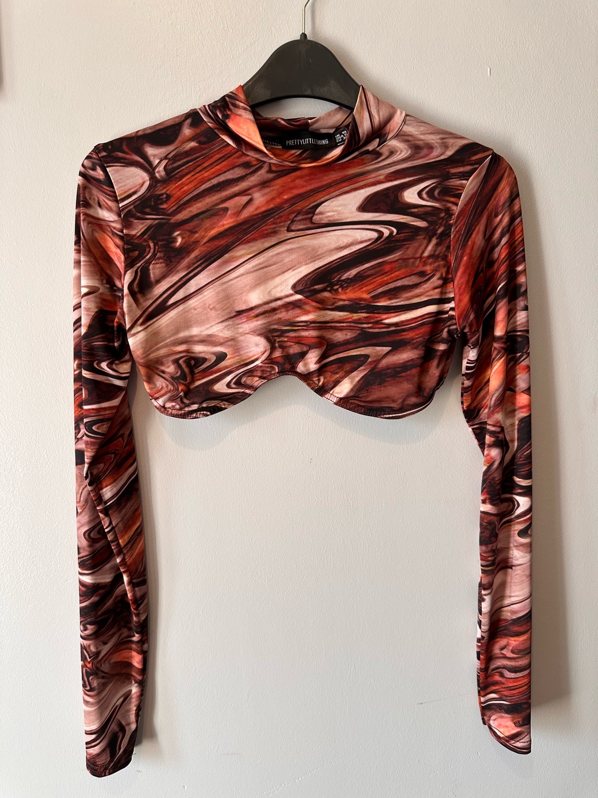 PrettyLittleThing Abstract Marble Print Extreme Crop Top – UK 10 – Y2K