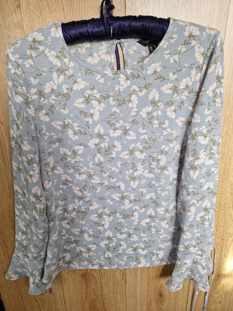 New Look womens blouse floral print long sleeves