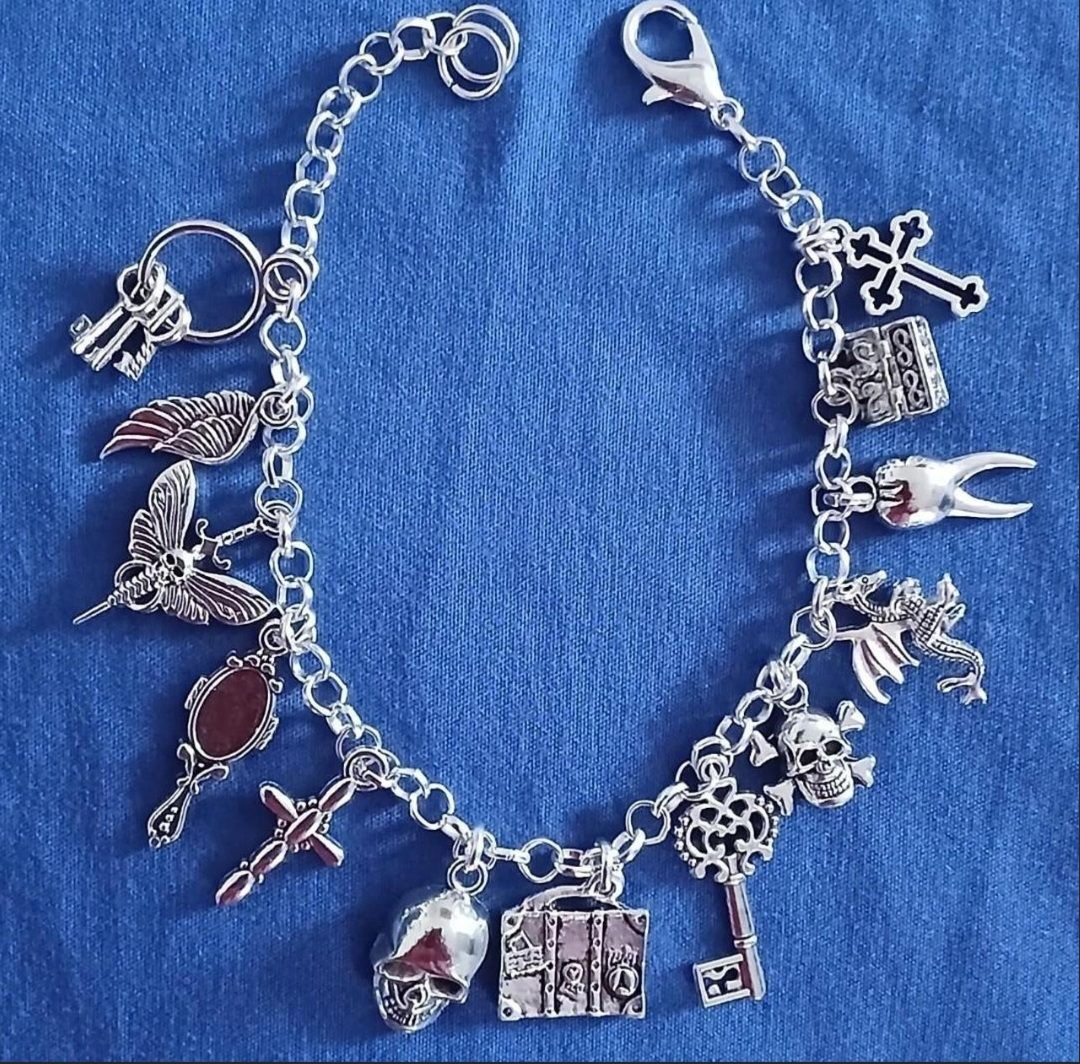 Charm bracelet