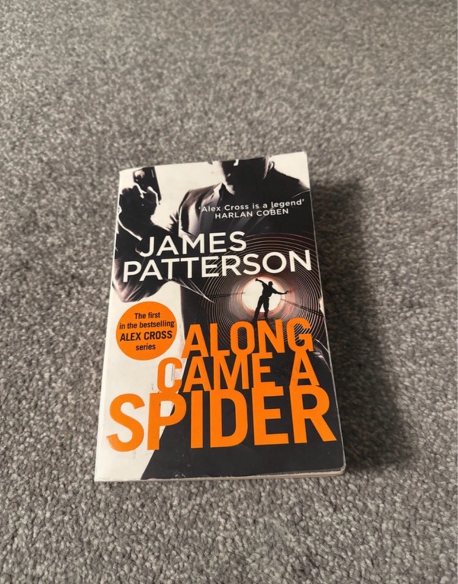 James Patterson along came a spider