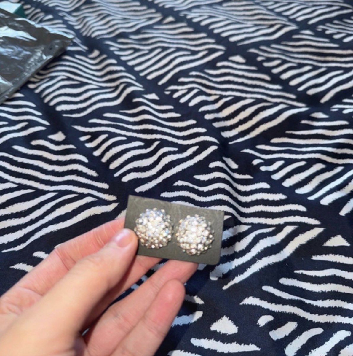 Diamontie stud earrings