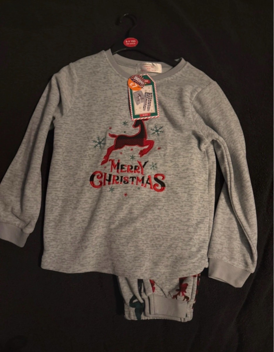 Children’s Christmas pjs size 8-9 years
