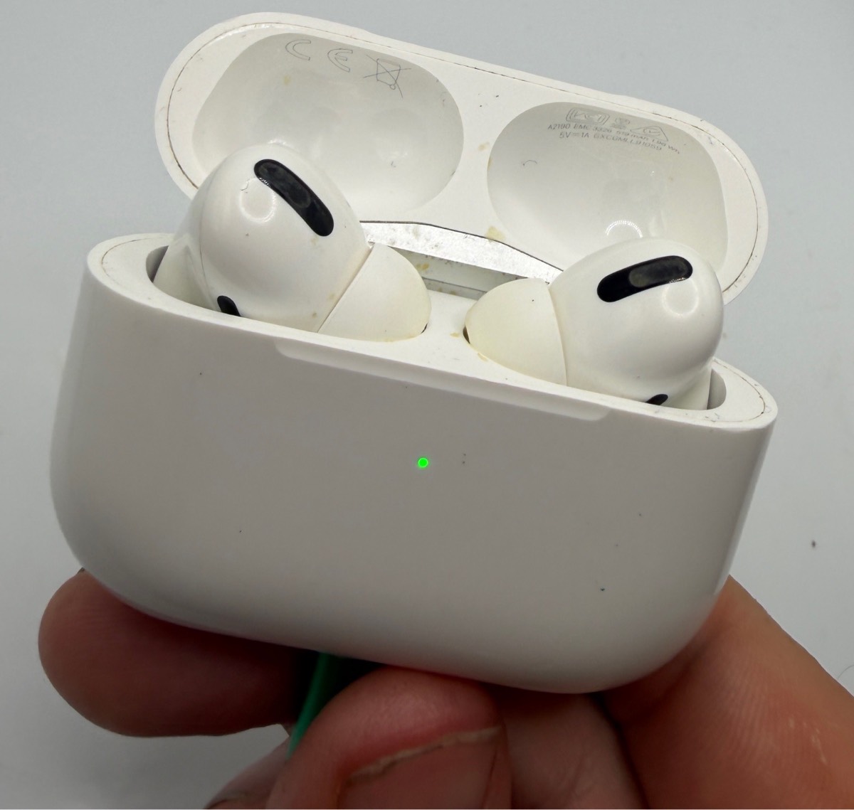 Apple AirPods Pro 1st generation genuine fully working