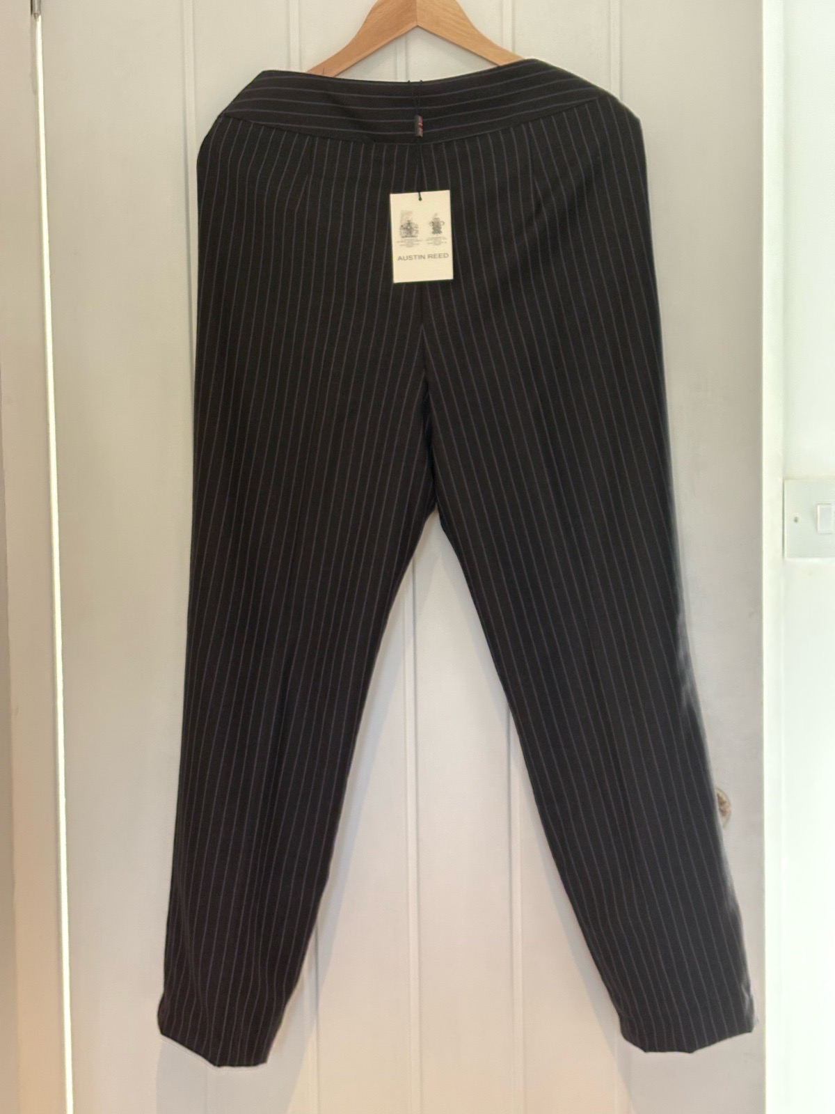 Austin Reed Women’s Pinstripe Trousers Size 14 New With Tags