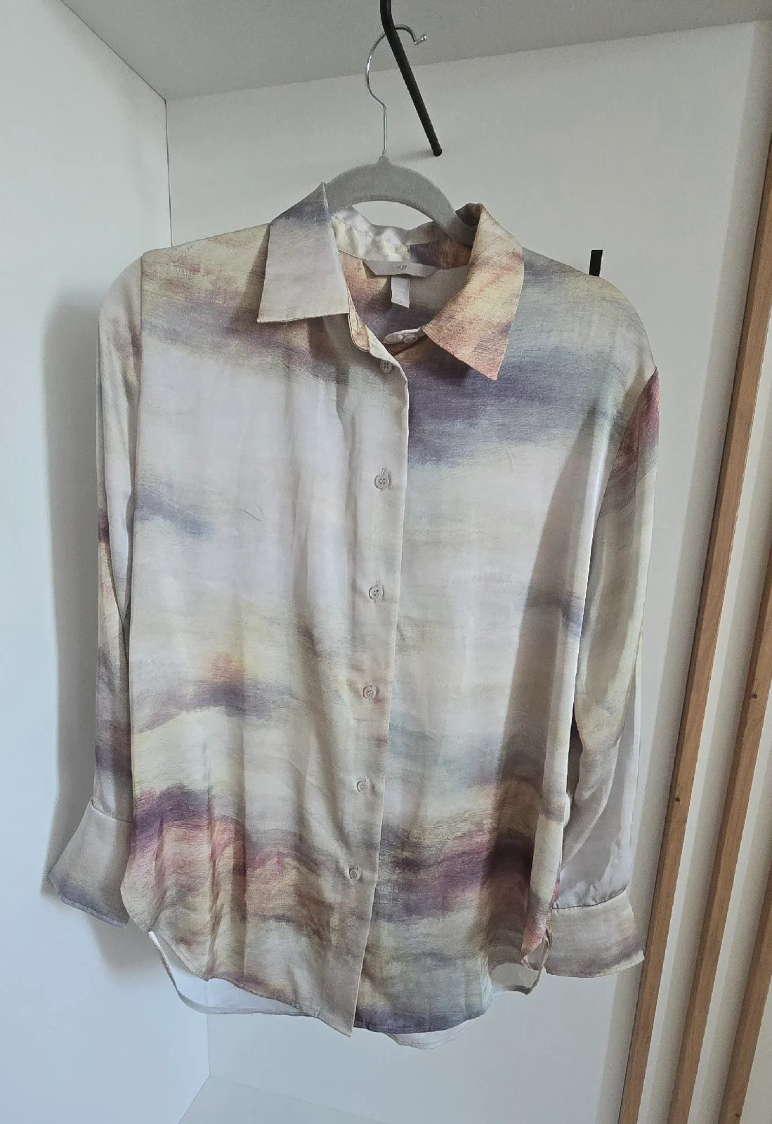 H&M Women’s Abstract Print Long Sleeve Shirt Blouse – Neutral Pastel