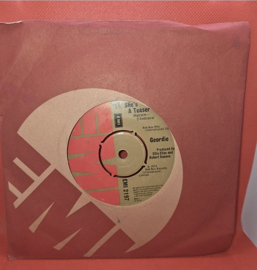 Geordie - She's A Teaser 7" Vinyl Record Single 1974 VB1 EMI