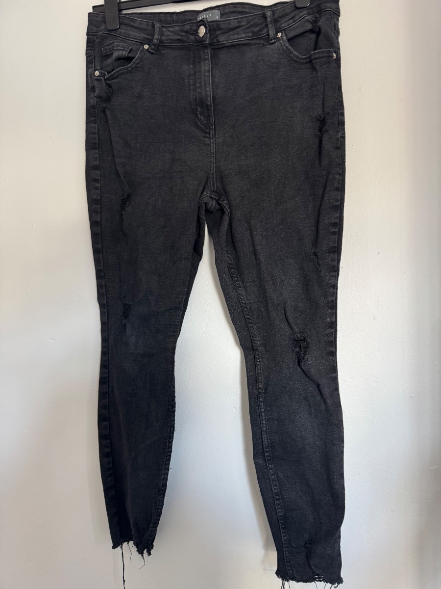 Black Ripped Skinny Jeans