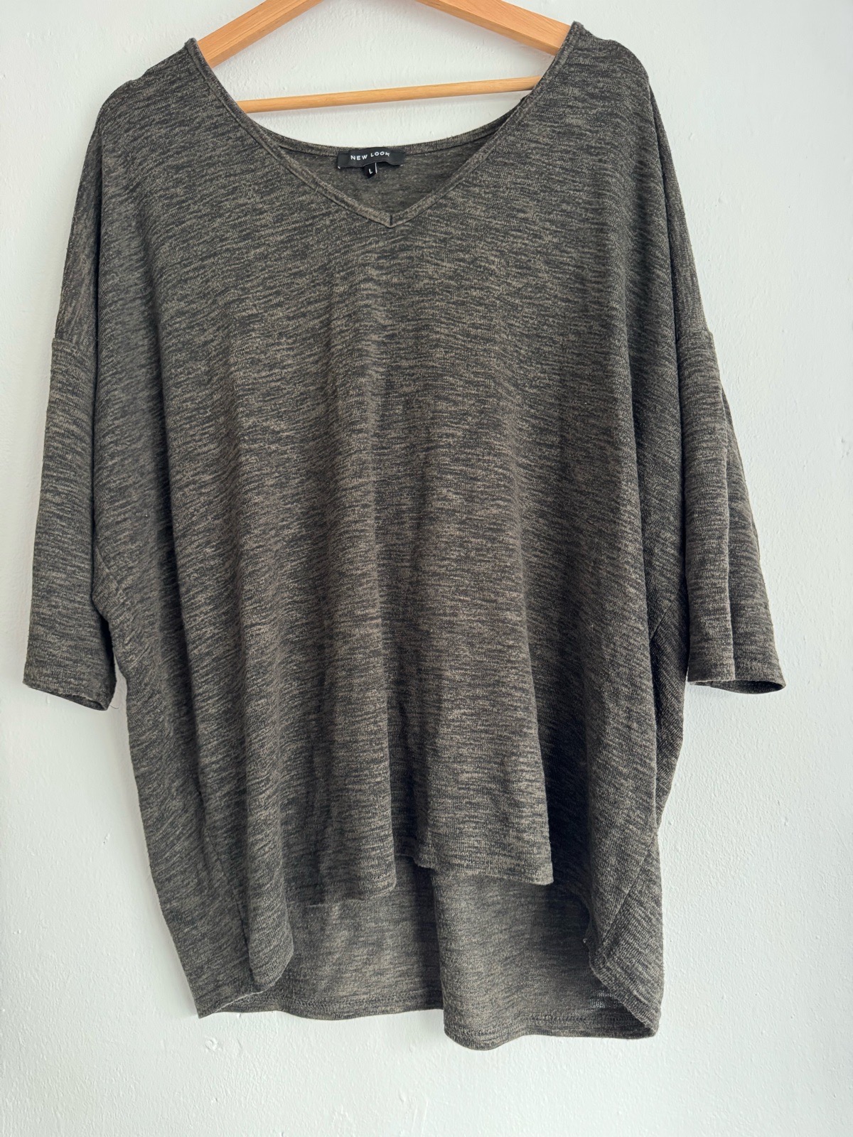 New Look Green 3/4 Sleeve V-Neck Top