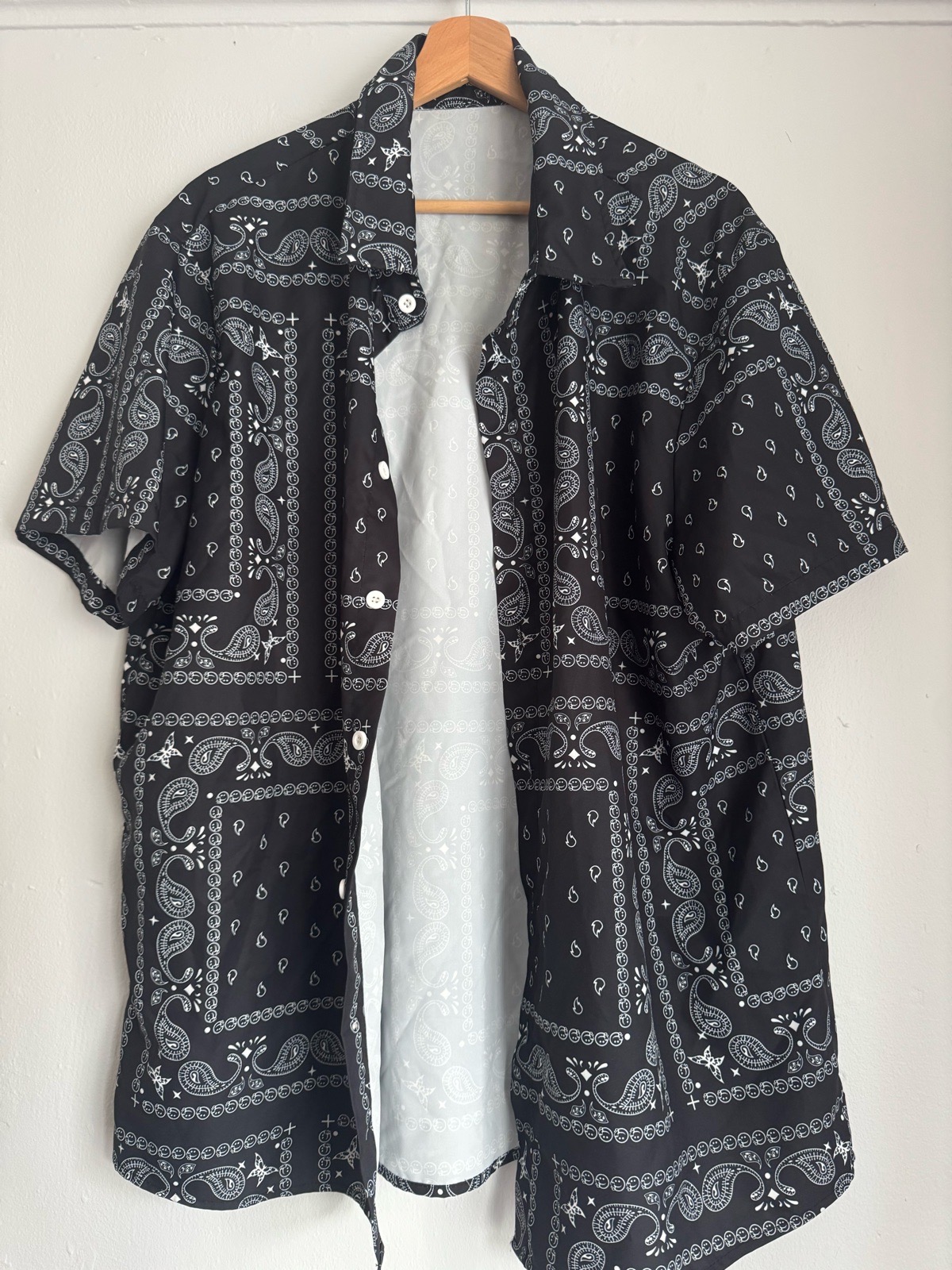 Black/White Bandana Paisley Print Button-Up Short Sleeve Shirt