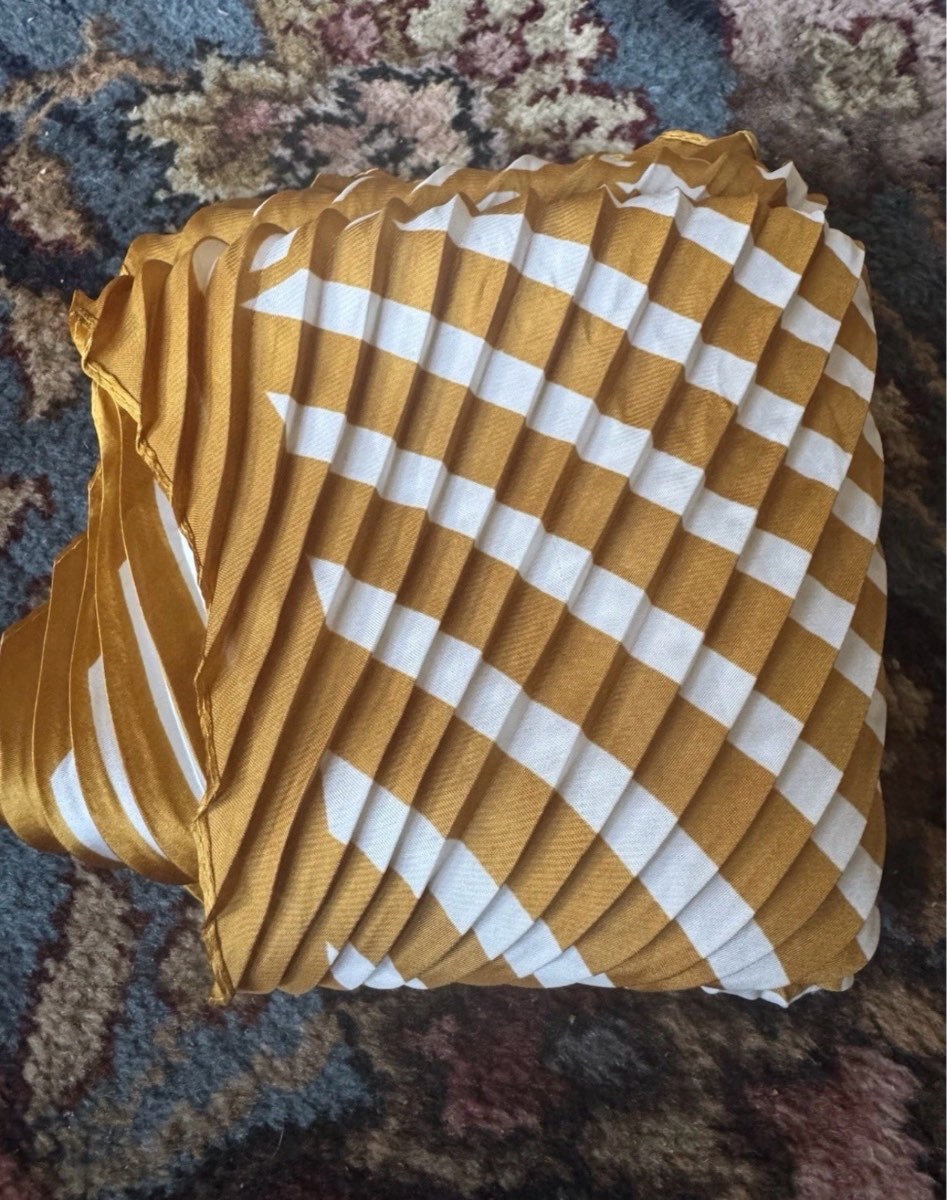 Silky Rippled Bandana