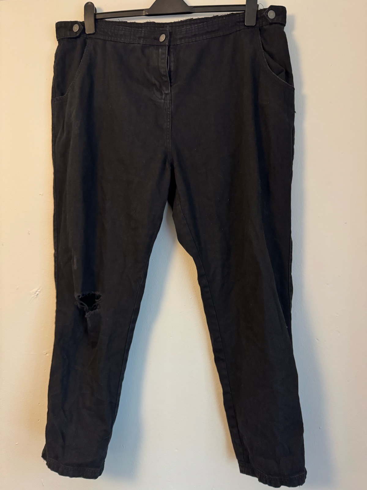 DIY Black Ripped Jeans