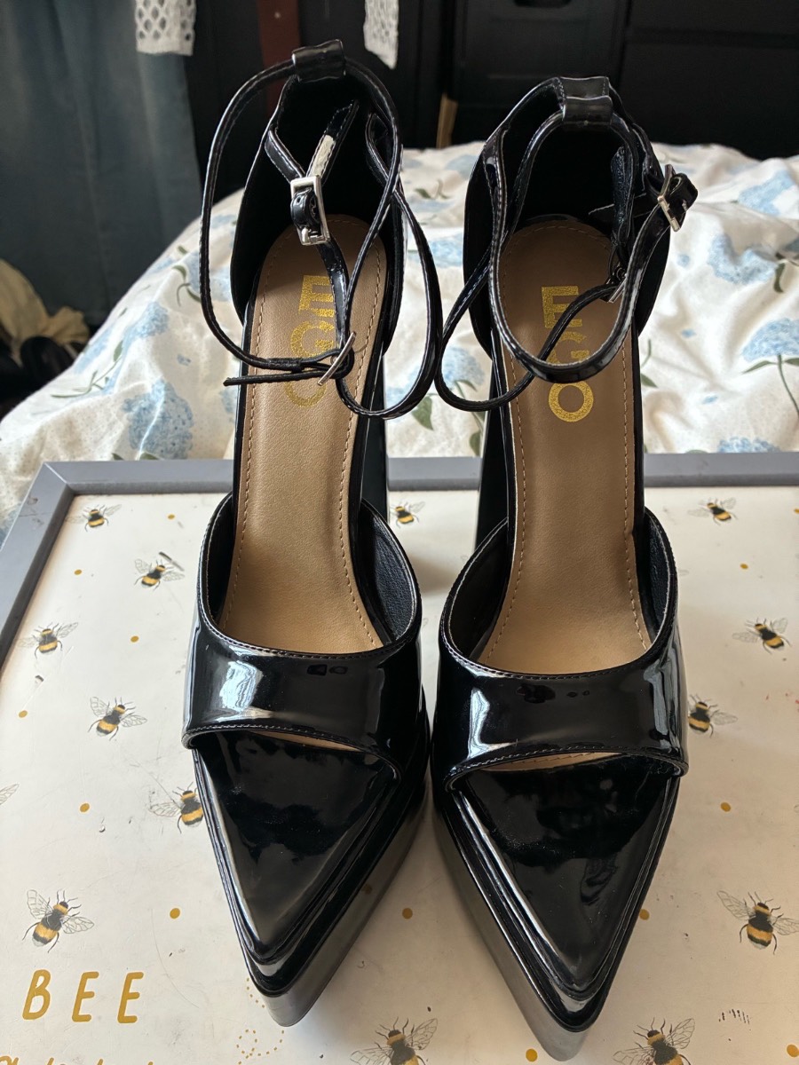 Double platform patent leather shoes