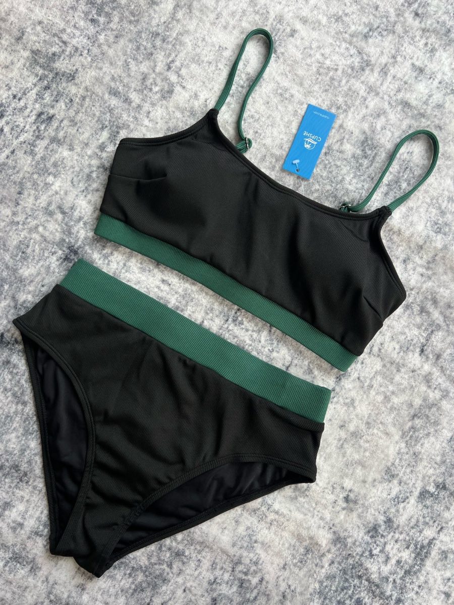 Cupshe black dark green bikini set