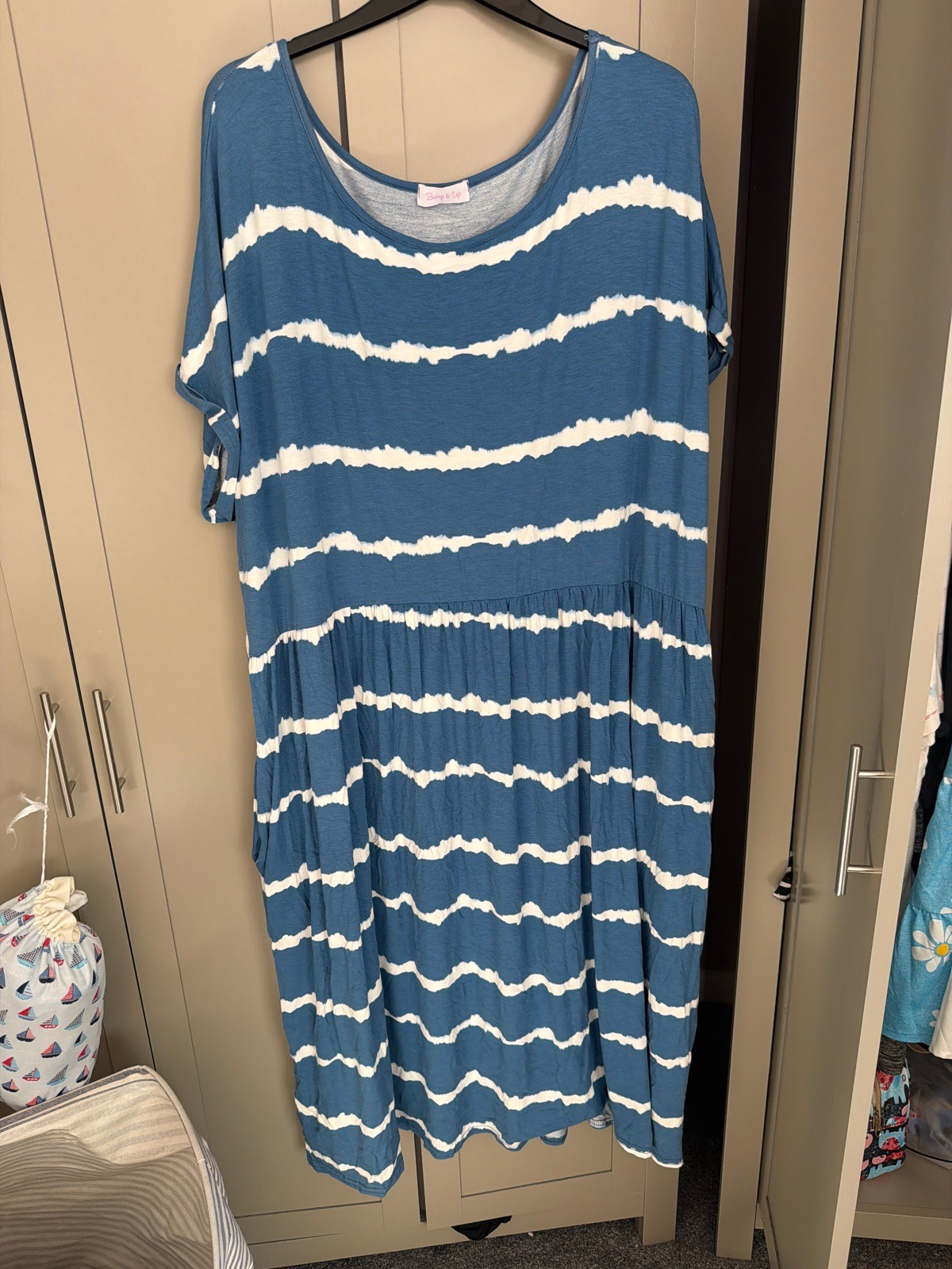 Bump it up maternity dress 30/32 yours Bnwot
