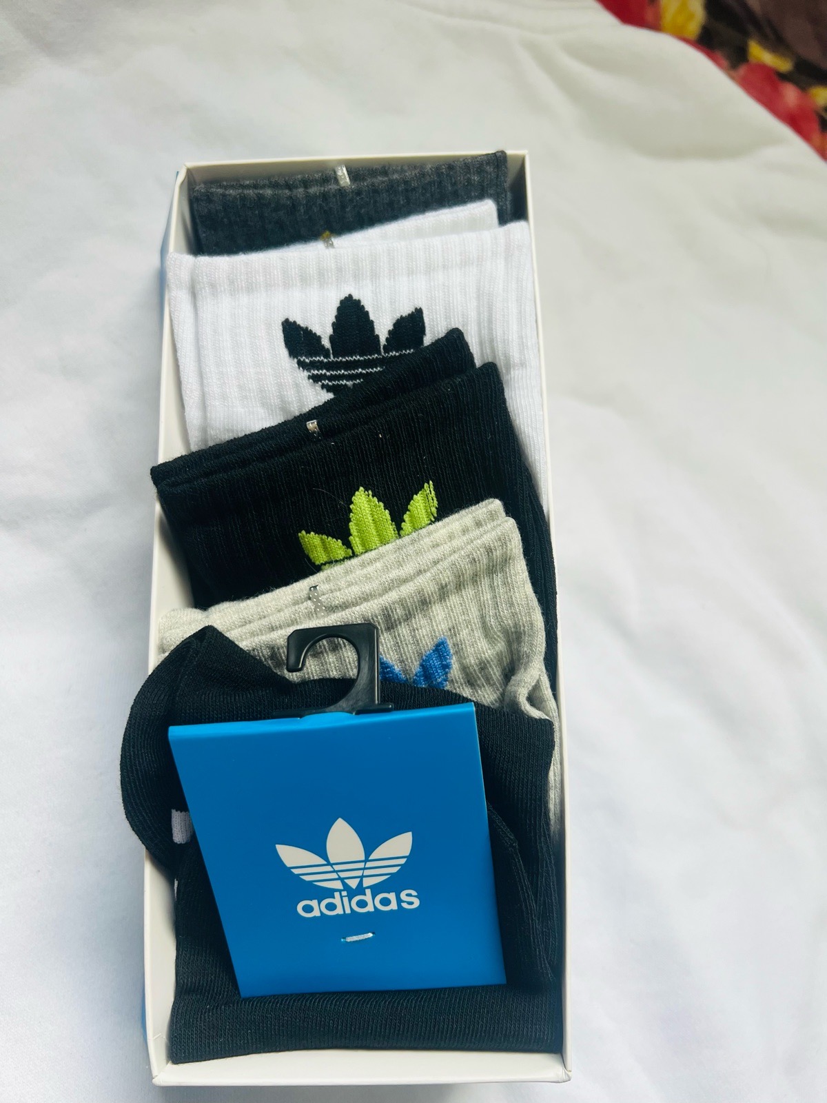 Men's and women's short-cut trendy casual sports for