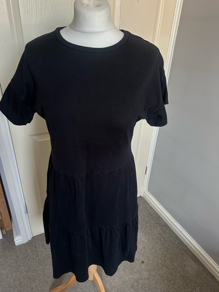 M&S Black Tiered Cotton Dress – UK 6 (Generous Fit)