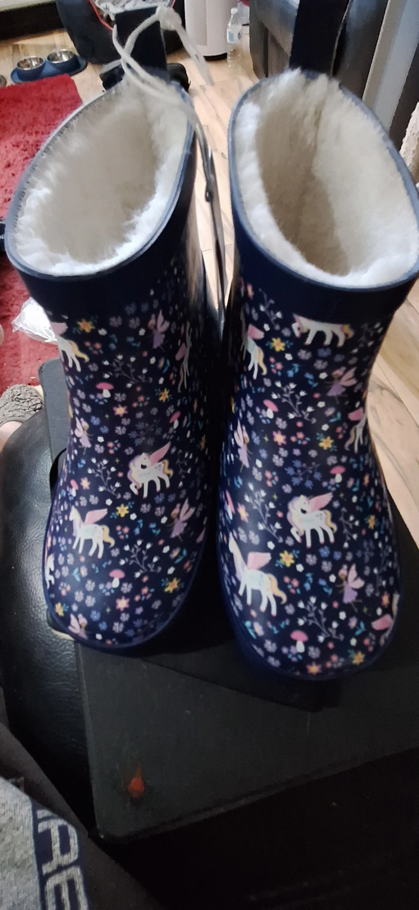 Jojo maman bebe welkies size 11 kids