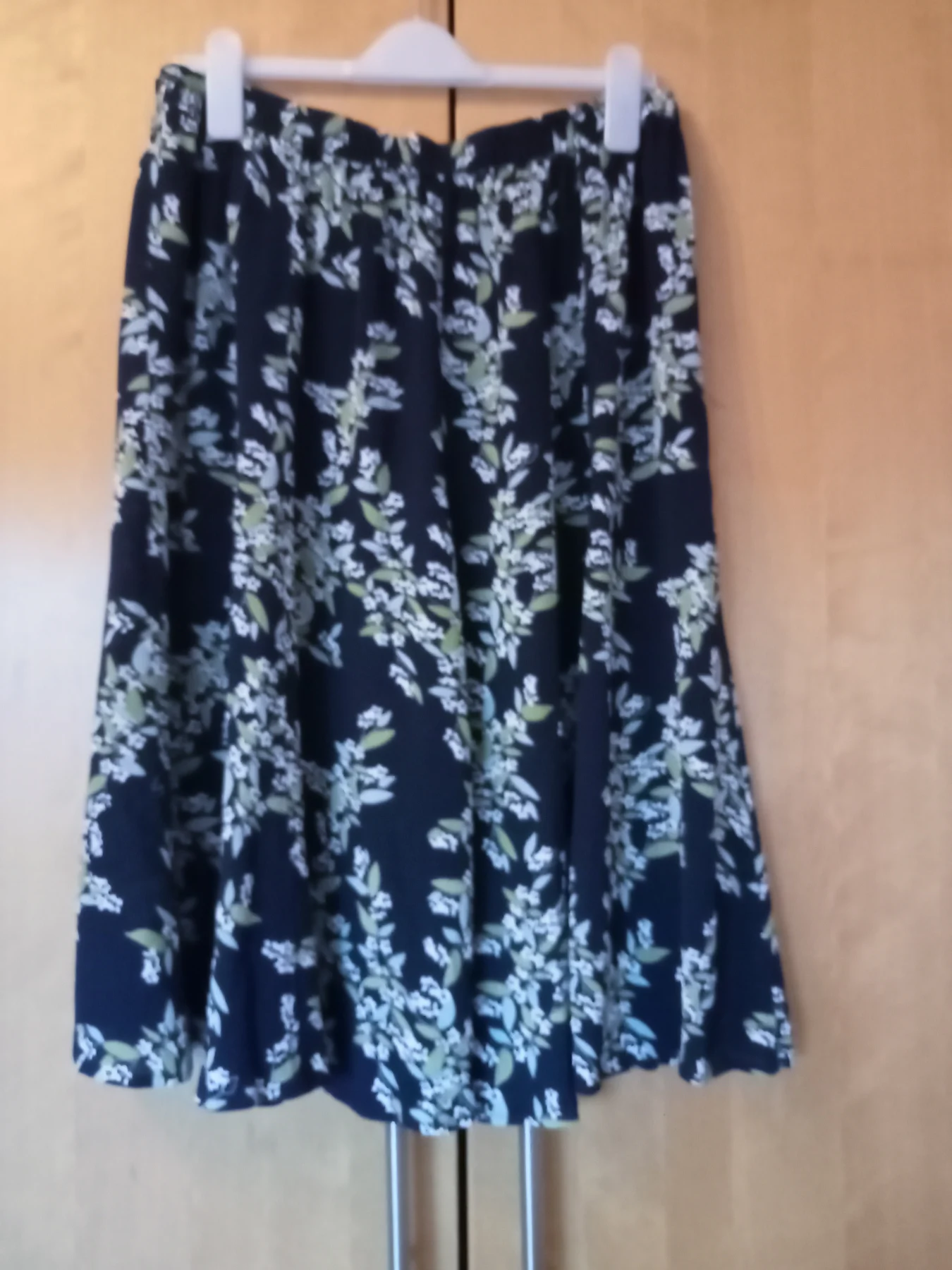 Anna Rose Navy Floral Botanical Midi Skirt - Boho Whimsigoth - Size 18 - elasticated waist