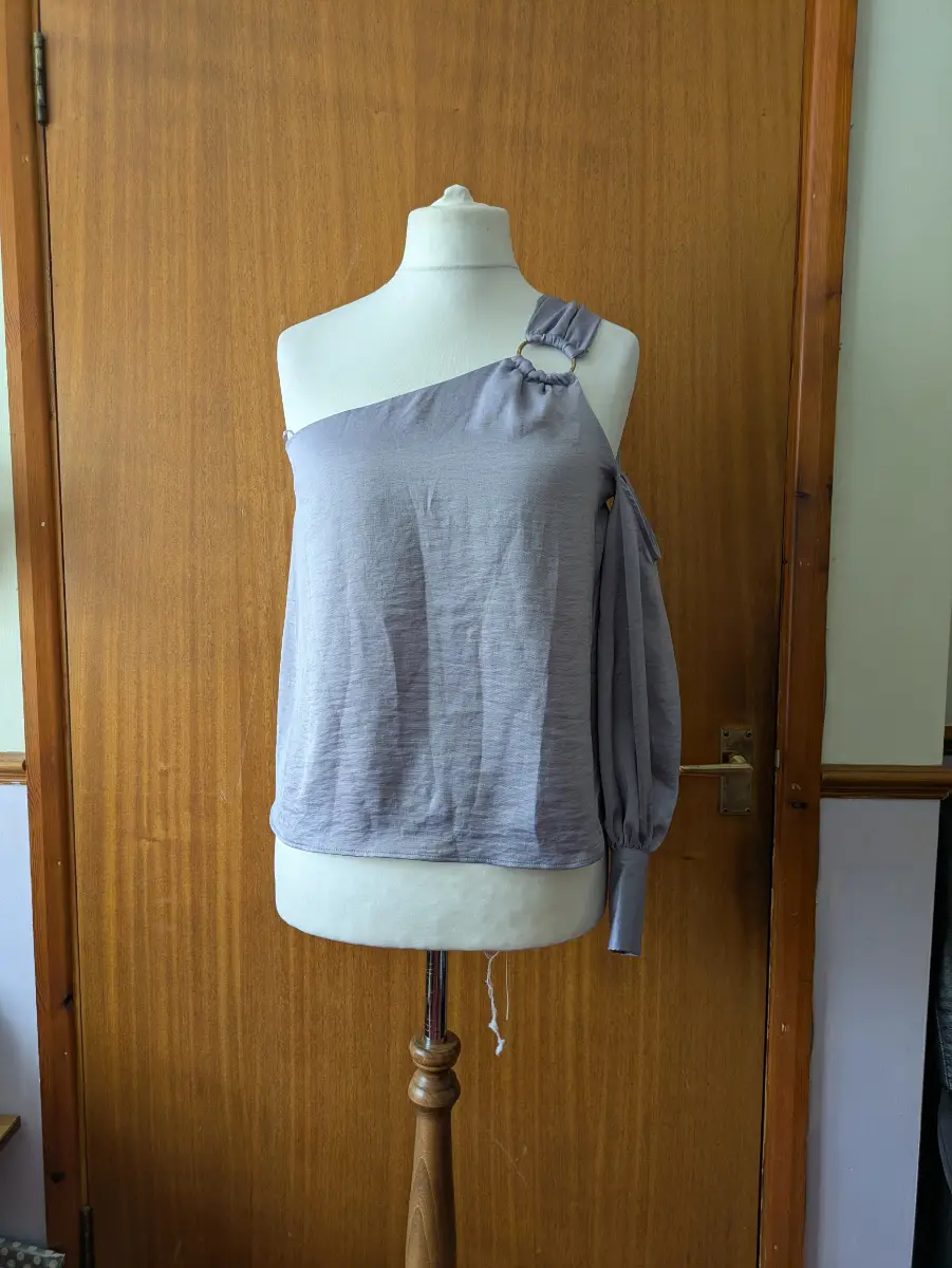 River Island Lilac One Shoulder Assymetric Top Gold Ring Detail Balloon Sleeve Size 10