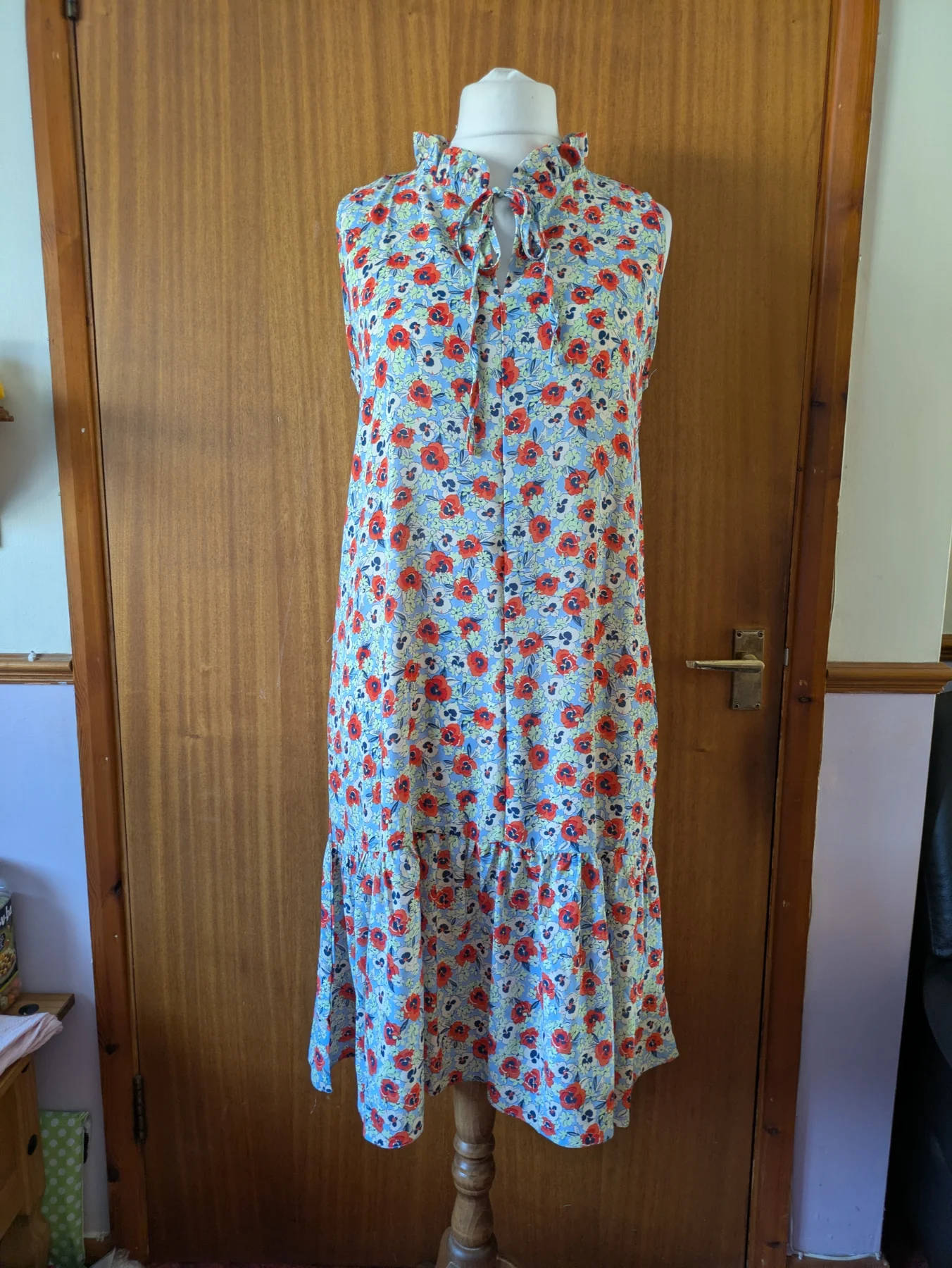 Pebble Bay Midi Dress Size L Blue Floral Poppy Print Sleeveless Tie Neck Tiered Hem