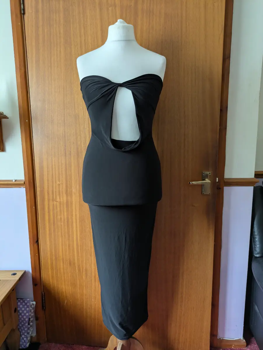 PrettyLittleThing Black Twist Front Cut Out Bandeau Maxi Dress Size 12 Bodycon Strapless