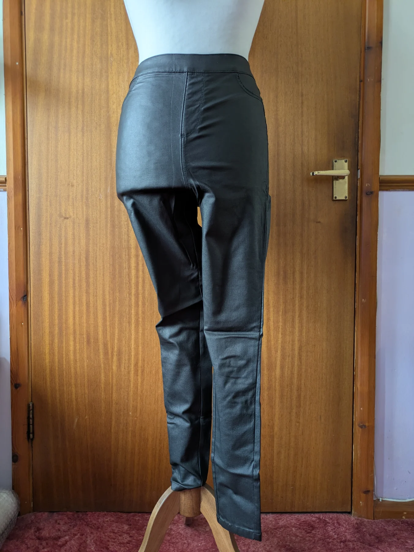 F&F Coated Wet-Look Skinny Trousers Faux Leather Jeggings UK 12 EUR 40 Black Stretch bikerchic