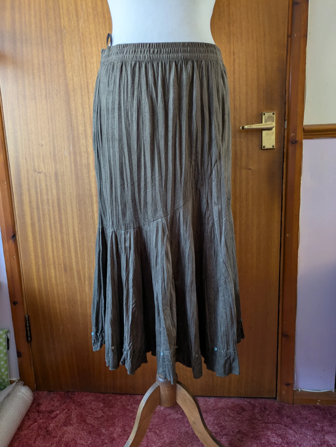 Casual Comfort Khaki Green Suedette Midi Skirt 16 Boho Tiered Elasticated Waist Festival Style
