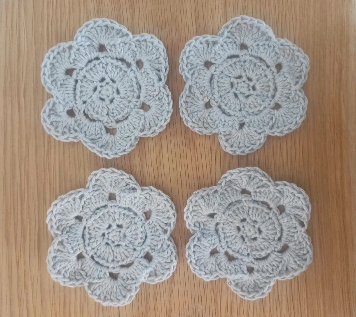 Set of 4 vintage retro style coasters