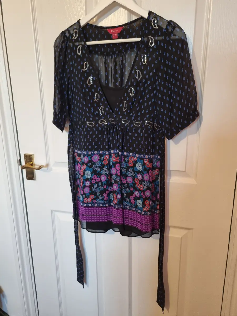Monsoon Patterned Short Sleeve Top with Black Silk Camisole Underlayer UK 8