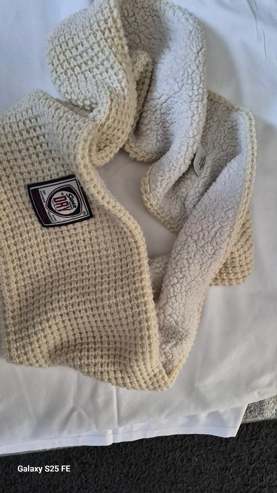 Superdry Cream Waffle Knit Sherpa Lined Snood Scarf Unisex One Size Good Condition