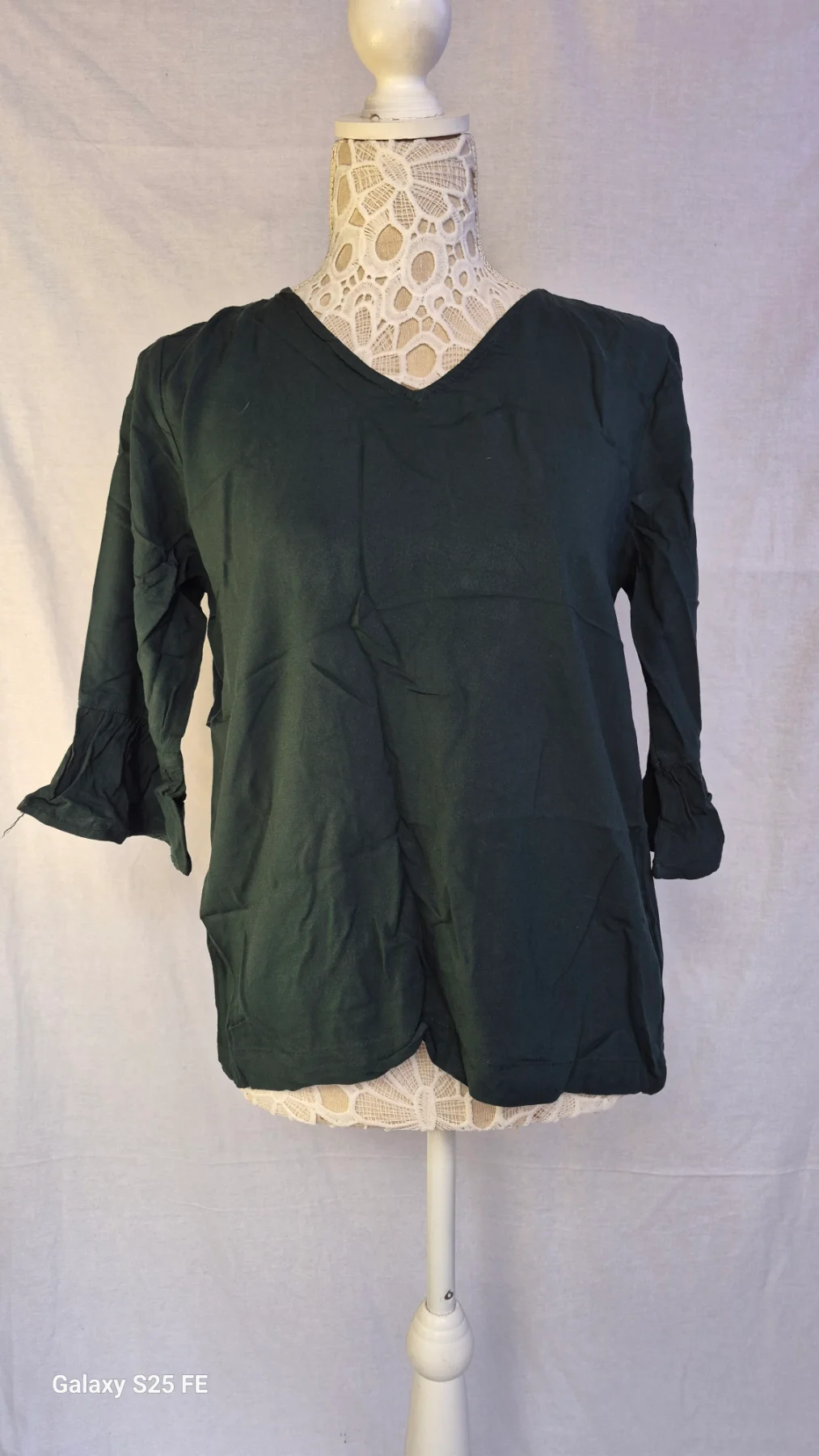 b.young Imillo Blouse Women Size 10 Dark Forest Green V-Neck 3/4 Sleeve Viscose